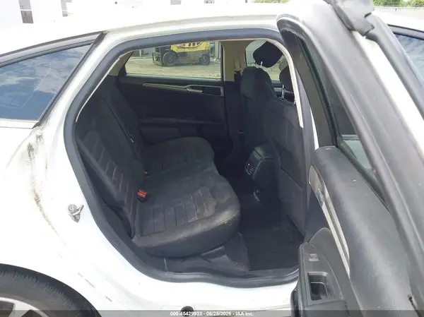 3FA6P0HD8LR260086 2020 FORD FUSION - Image 8