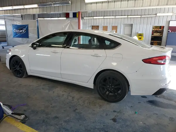 3FA6P0HD8LR260203 2020 FORD FUSION - Image 2
