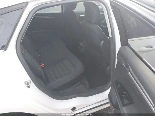 3FA6P0HD9GR218533 2016 FORD FUSION - Image 8