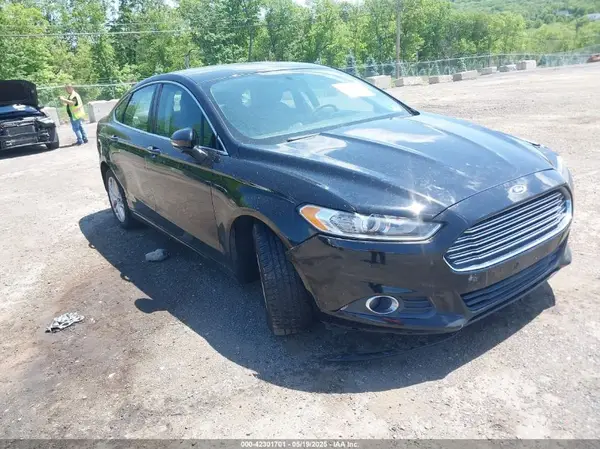 3FA6P0HD9GR272138 2016 FORD FUSION - Image 1
