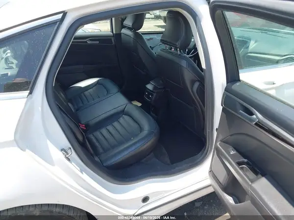 3FA6P0HD9GR286735 2016 FORD FUSION - Image 8