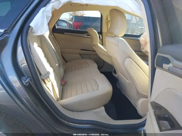 3FA6P0HD9GR385667 2016 FORD FUSION - Image 8