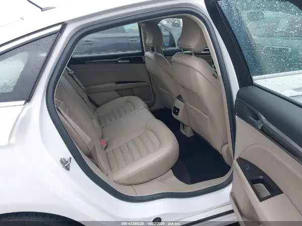 3FA6P0HD9HR112665 2017 FORD FUSION - Image 8