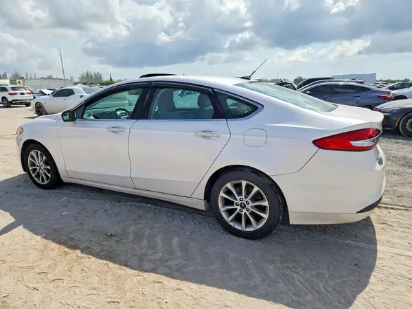 3FA6P0HD9HR116313 2017 FORD FUSION - Image 2