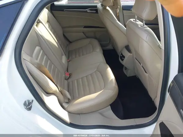 3FA6P0HD9HR126825 2017 FORD FUSION - Image 8