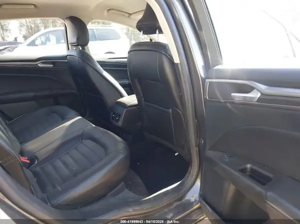 3FA6P0HD9HR150686 2017 FORD FUSION - Image 8
