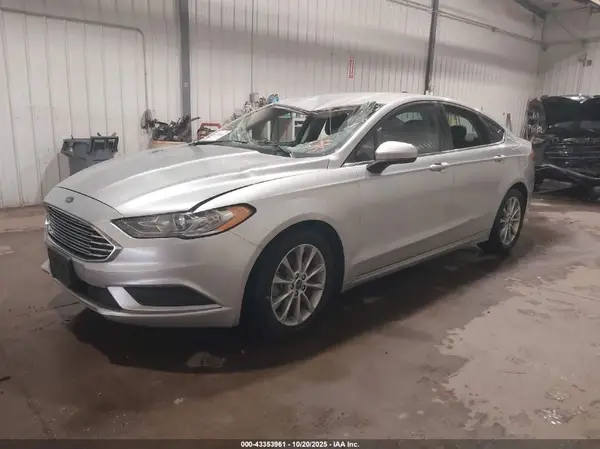 3FA6P0HD9HR151742 2017 FORD FUSION - Image 2