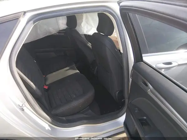 3FA6P0HD9HR165673 2017 FORD FUSION - Image 8
