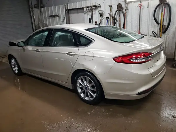 3FA6P0HD9HR185051 2017 FORD FUSION - Image 2