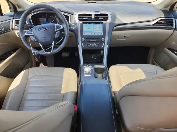 3FA6P0HD9HR240274 2017 FORD FUSION - Image 8