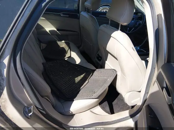 3FA6P0HD9HR241358 2017 FORD FUSION - Image 8