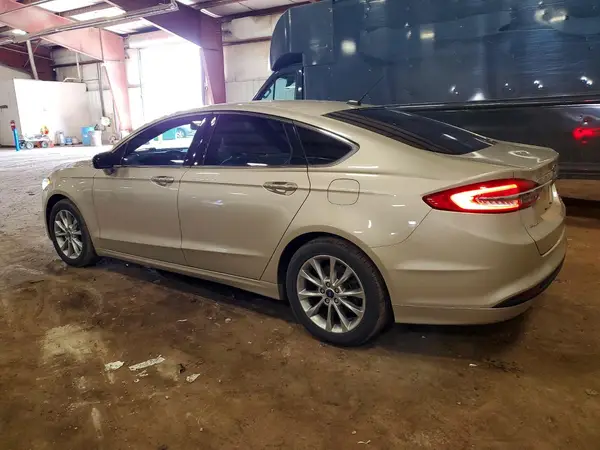 3FA6P0HD9HR245877 2017 FORD FUSION - Image 2