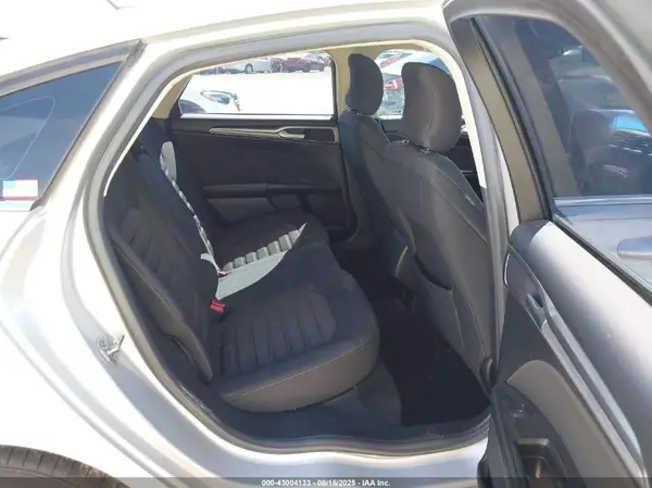 3FA6P0HD9HR246933 2017 FORD FUSION - Image 8