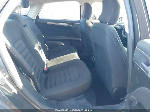 3FA6P0HD9HR249735 2017 FORD FUSION - Image 8