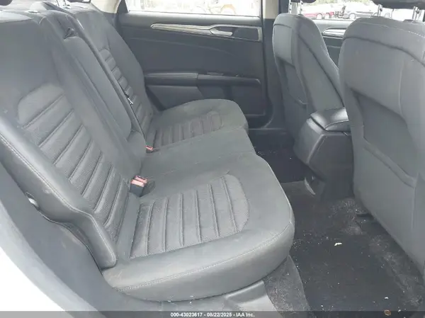 3FA6P0HD9HR250156 2017 FORD FUSION - Image 8