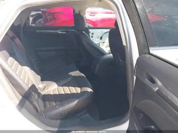 3FA6P0HD9HR251842 2017 FORD FUSION - Image 8