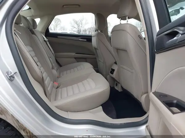 3FA6P0HD9HR270147 2017 FORD FUSION - Image 8