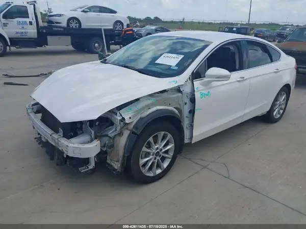 3FA6P0HD9HR273856 2017 FORD FUSION - Image 2