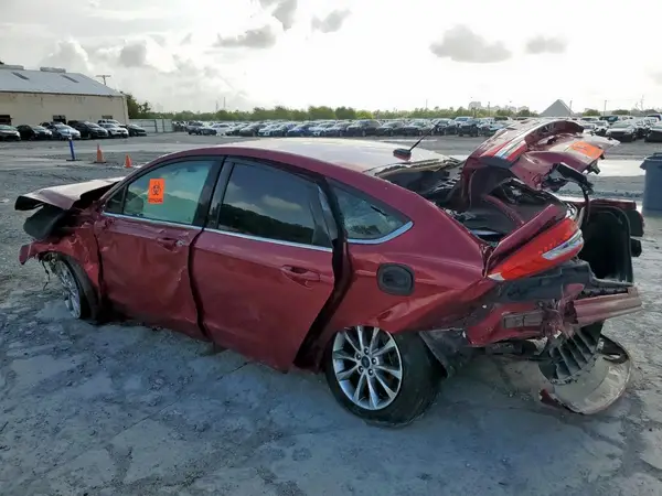 3FA6P0HD9HR284646 2017 FORD FUSION - Image 2