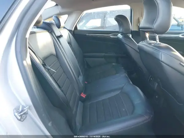 3FA6P0HD9HR304149 2017 FORD FUSION - Image 8