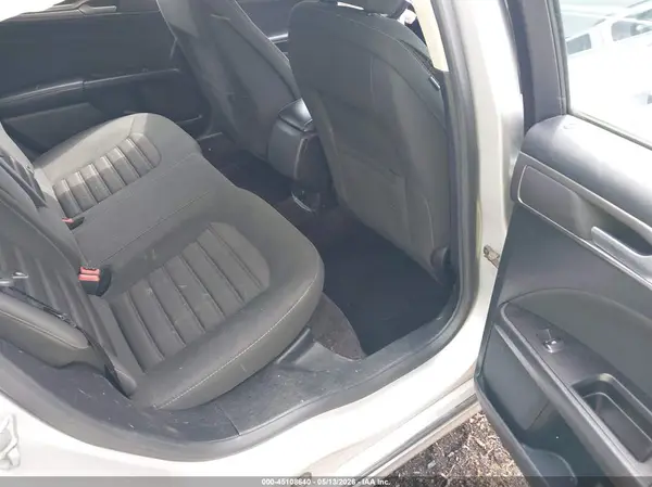 3FA6P0HD9HR304717 2017 FORD FUSION - Image 8