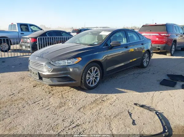 3FA6P0HD9HR335076 2017 FORD FUSION - Image 2