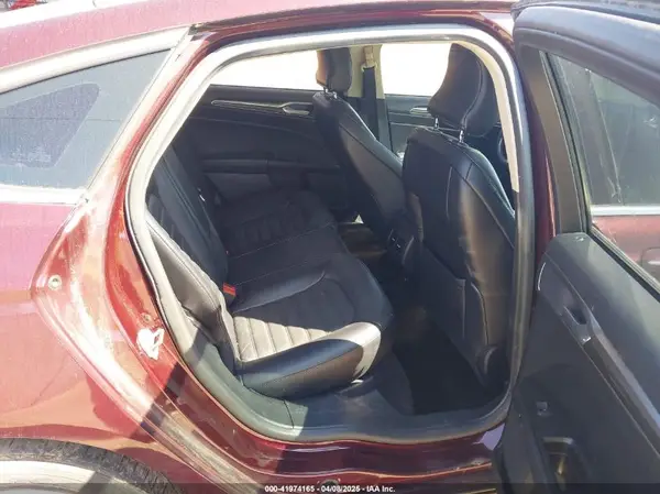 3FA6P0HD9HR372502 2017 FORD FUSION - Image 8