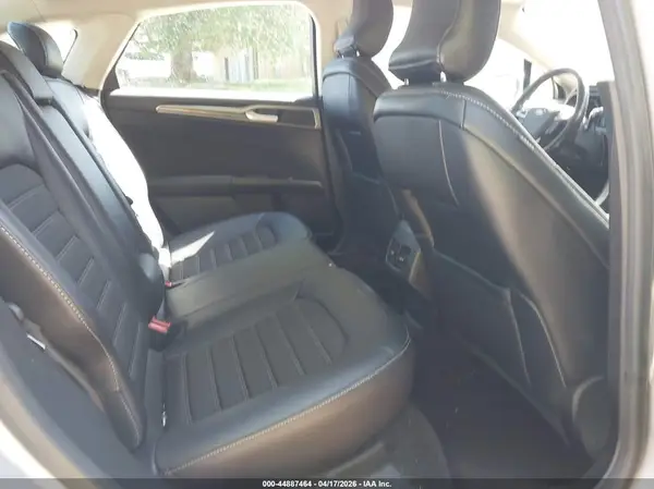 3FA6P0HD9HR372550 2017 FORD FUSION - Image 8