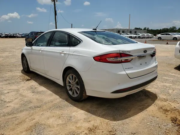 3FA6P0HD9HR375402 2017 FORD FUSION - Image 2