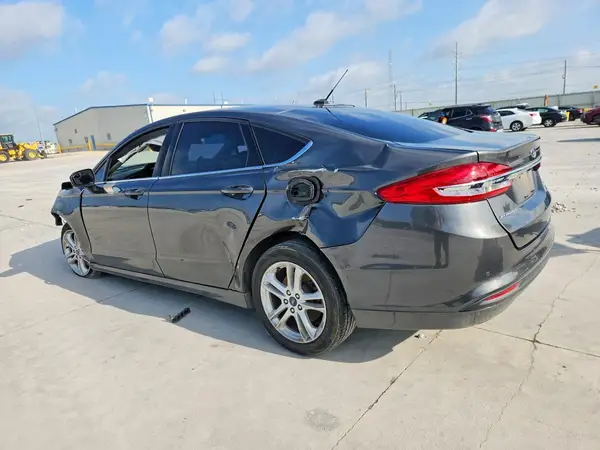 3FA6P0HD9JR218054 2018 FORD FUSION - Image 2