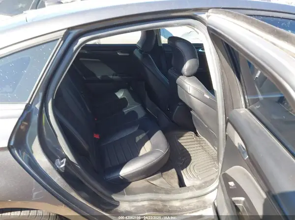 3FA6P0HD9JR231709 2018 FORD FUSION - Image 8