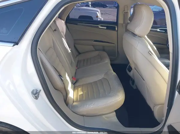 3FA6P0HD9JR233217 2018 FORD FUSION - Image 8