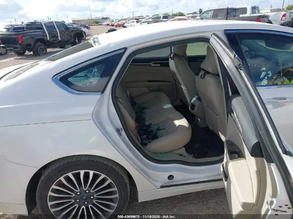 3FA6P0HD9JR240149 2018 FORD FUSION - Image 8