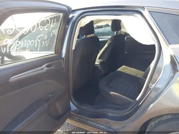 3FA6P0HD9JR256447 2018 FORD FUSION - Image 8