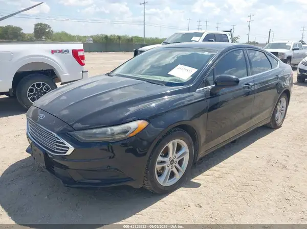 3FA6P0HD9JR267299 2018 FORD FUSION - Image 2