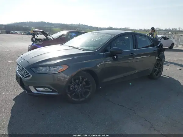 3FA6P0HD9JR267643 2018 FORD FUSION - Image 2