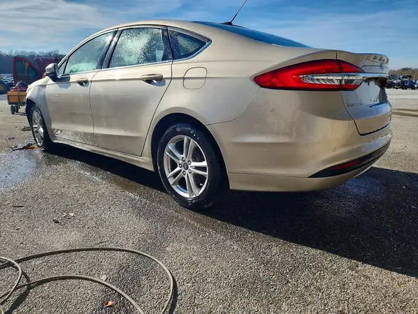 3FA6P0HD9JR276701 2018 FORD FUSION - Image 2