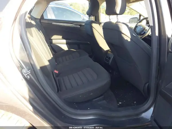 3FA6P0HD9KR111510 2019 FORD FUSION - Image 8