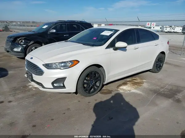 3FA6P0HD9KR133703 2019 FORD FUSION - Image 2