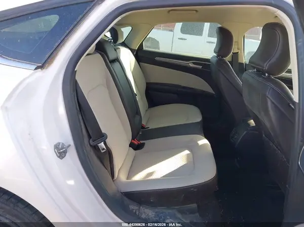 3FA6P0HD9KR133703 2019 FORD FUSION - Image 8