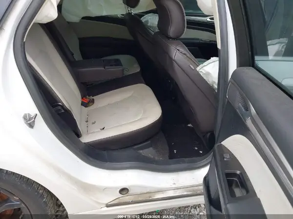 3FA6P0HD9KR160898 2019 FORD FUSION - Image 8