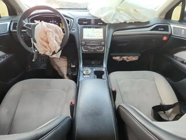3FA6P0HD9KR162117 2019 FORD FUSION - Image 8