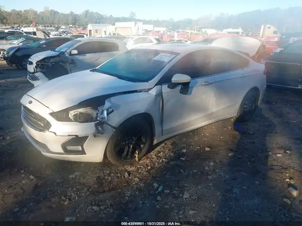 3FA6P0HD9KR162599 2019 FORD FUSION - Image 2