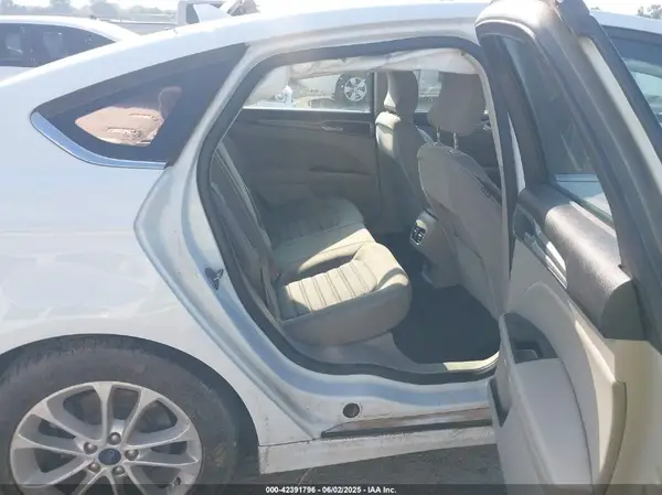 3FA6P0HD9KR171383 2019 FORD FUSION - Image 8