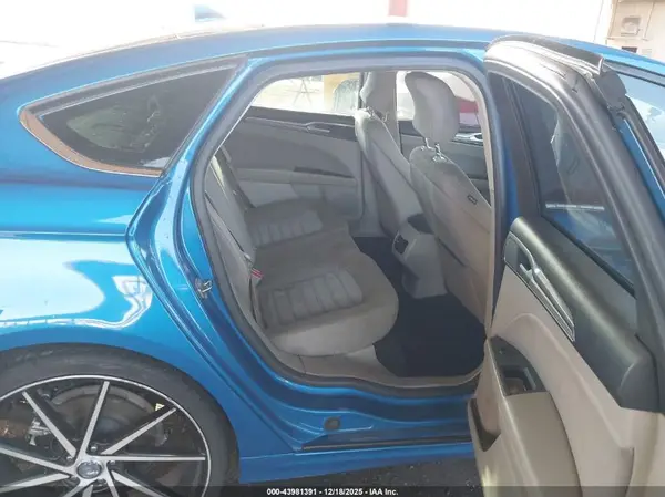 3FA6P0HD9KR176941 2019 FORD FUSION - Image 8