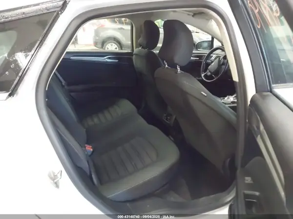 3FA6P0HD9KR191732 2019 FORD FUSION - Image 8