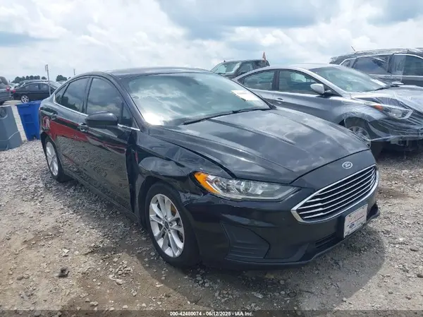 3FA6P0HD9KR194887 2019 FORD FUSION - Image 1