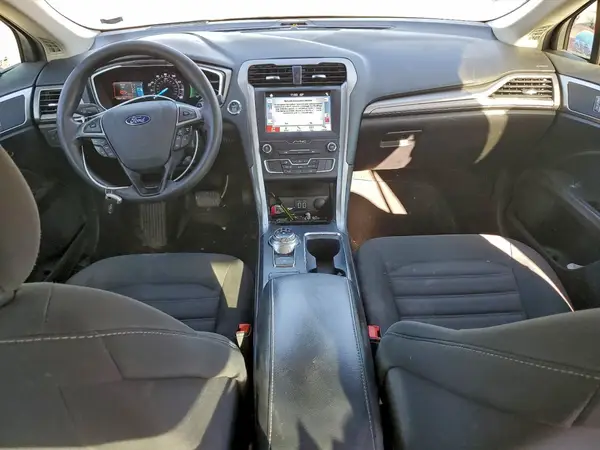 3FA6P0HD9KR203605 2019 FORD FUSION - Image 8