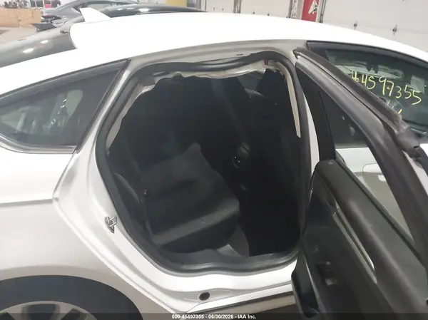 3FA6P0HD9KR203944 2019 FORD FUSION - Image 8