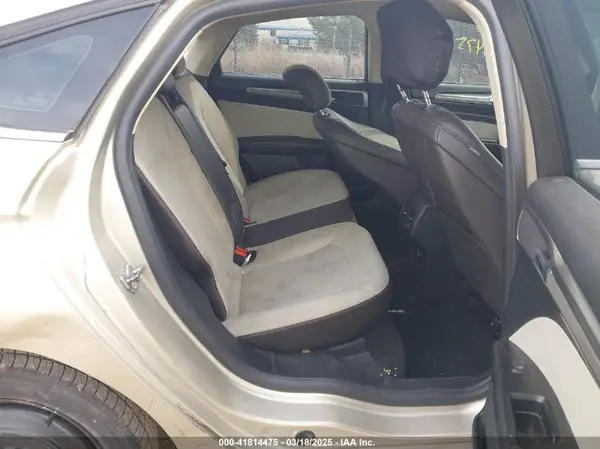 3FA6P0HD9KR232182 2019 FORD FUSION - Image 8